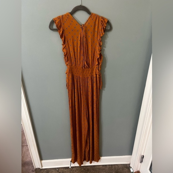 Patrons of Peace burnt orange floral flutter sleeve jumpsuit size medium - Picture 6 of 9